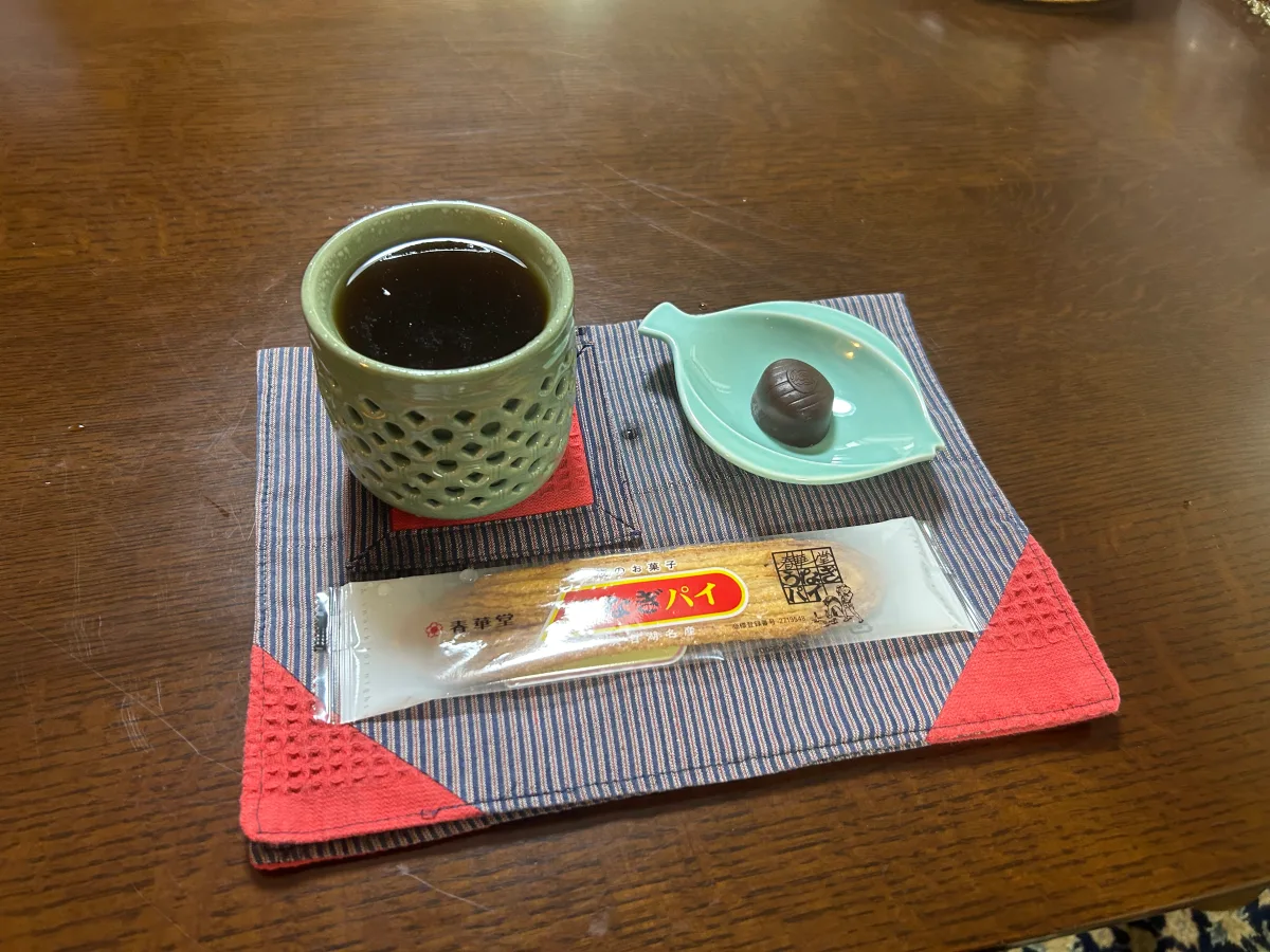 お掃除のあとにごちそうになったお茶菓子。Y様と世間話もしました。|町田・相模原のハウスクリーニング リーウィズ